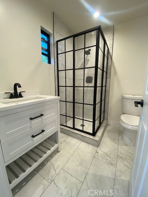 Detail Gallery Image 9 of 13 For 7713 Woodhall Ave, Canoga Park,  CA 91304 - 1 Beds | 1 Baths