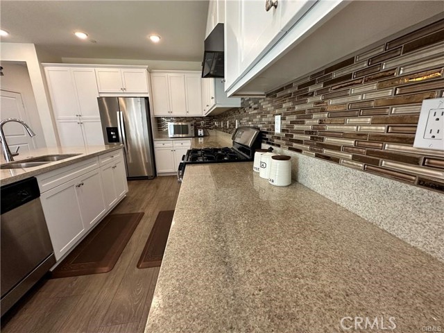 Detail Gallery Image 12 of 34 For 1780 Plan Tree Dr, Upland,  CA 91784 - 4 Beds | 3 Baths