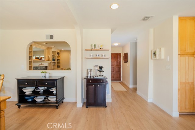 Detail Gallery Image 34 of 43 For 22396 Barbacoa Dr, Saugus,  CA 91350 - 3 Beds | 3 Baths