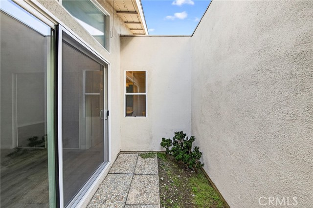 Detail Gallery Image 27 of 45 For 5267 Meadow Wood, Lakewood,  CA 90712 - 3 Beds | 2 Baths