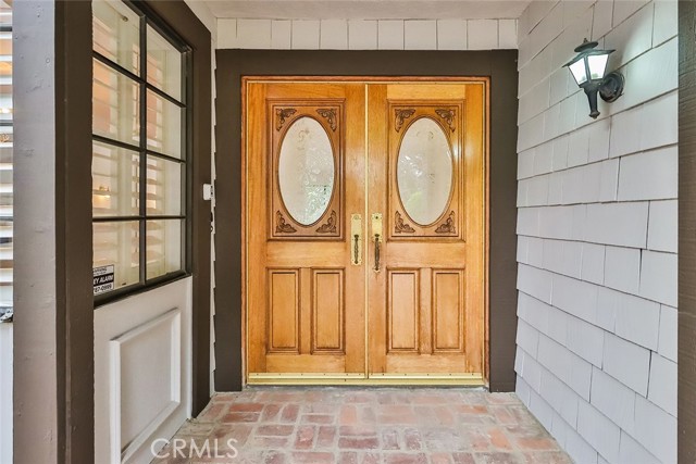 Detail Gallery Image 5 of 50 For 9419 Brightwood Ct, Northridge,  CA 91325 - 4 Beds | 2/1 Baths