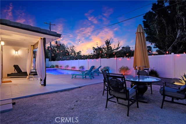 1980 E Rochelle Road, Palm Springs CA: https://media.crmls.org/medias/e8c42a1c-93cd-4f5d-8601-d4aa890fe58e.jpg