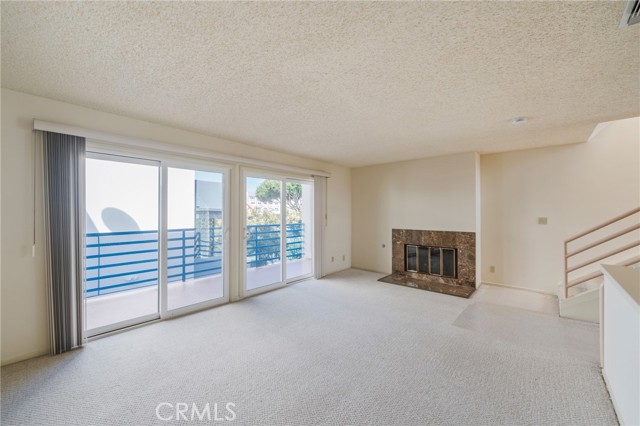 Detail Gallery Image 15 of 42 For 6146 Pacific Coast, Redondo Beach,  CA 90505 - 2 Beds | 3 Baths