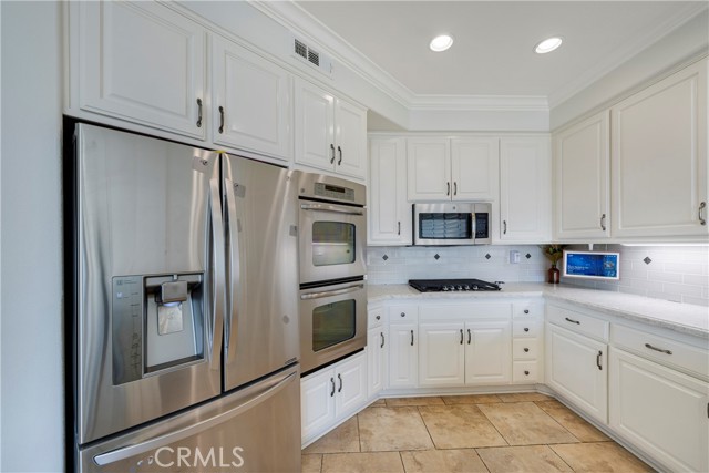 5530 Van Gogh Way, Yorba Linda CA: https://media.crmls.org/medias/e8c49a97-fb73-4960-9b1e-932f025ea9df.jpg