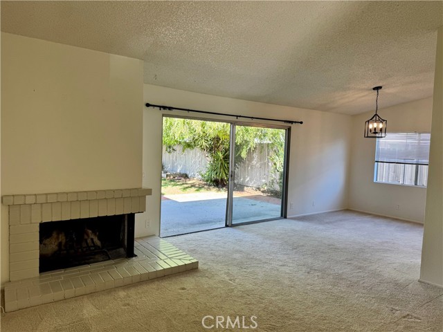 Detail Gallery Image 2 of 6 For 1577 Glenbrock, Thousand Oaks,  CA 91320 - 4 Beds | 2 Baths