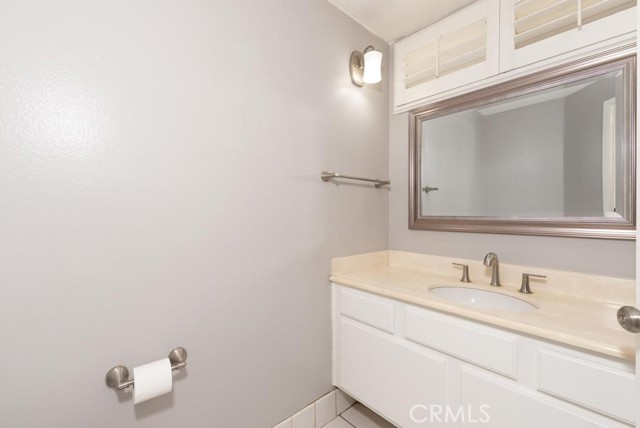 25181 Chestnutwood, Lake Forest CA: https://media.crmls.org/medias/e8c4fc93-dee5-4e42-ab3f-6c0b405a0b69.jpg
