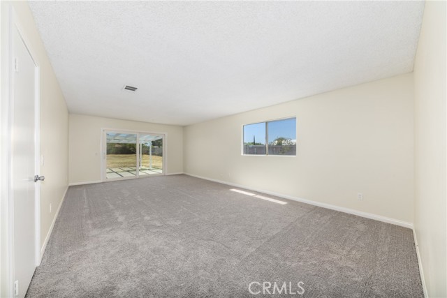 Detail Gallery Image 13 of 42 For 4850 Eclipse Ave, Jurupa Valley,  CA 91752 - 4 Beds | 2 Baths