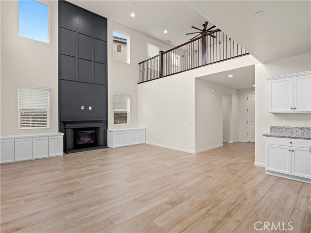 Detail Gallery Image 2 of 37 For 1040 San Marino, Clovis,  CA 93619 - 4 Beds | 3 Baths