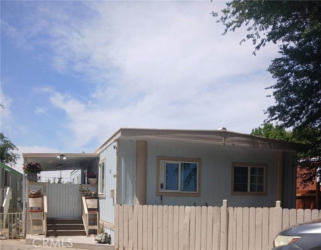 2515 E Ave I, Lancaster CA: https://media.crmls.org/medias/e8c5ad52-2220-4161-86e8-1c7599bcd6ed.jpg