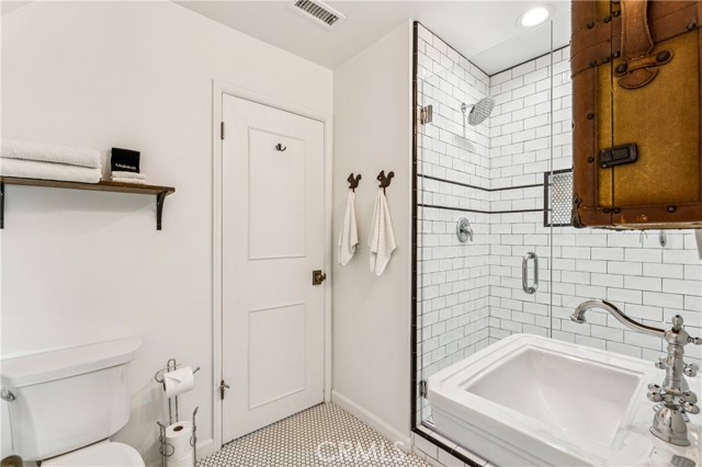 Detail Gallery Image 33 of 64 For 28898 Palisades, Lake Arrowhead,  CA 92352 - 4 Beds | 3 Baths