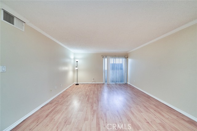 Detail Gallery Image 25 of 30 For 200 S Reno St #210,  Los Angeles,  CA 90057 - 2 Beds | 2 Baths