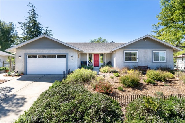 Detail Gallery Image 3 of 39 For 66 Terrace Hill Drive, Paso Robles,  CA 93446 - 3 Beds | 2 Baths