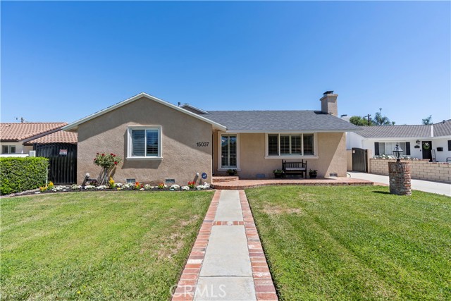 Image 1 of 33 For 15037 Hiawatha Street