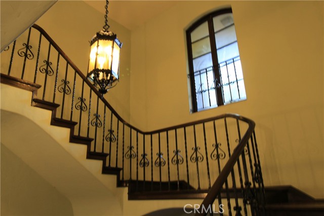 Detail Gallery Image 7 of 37 For 244 S Orange Grove Bld #203,  Pasadena,  CA 91105 - 2 Beds | 2/1 Baths