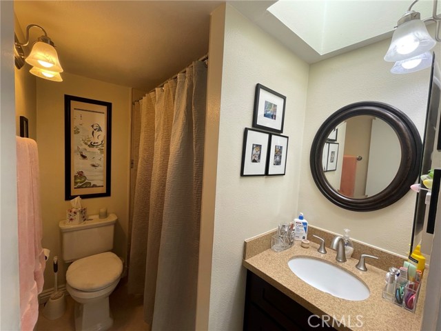 132 8th Street, Manhattan Beach, California 90266, 3 Bedrooms Bedrooms, ,3 BathroomsBathrooms,Residential,Sold,8th,SB23120971