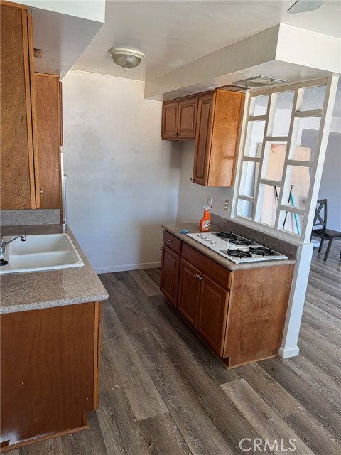 Image 15 of 37 For 9025 Mills Avenue
