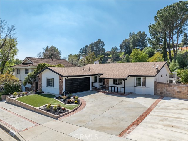 Detail Gallery Image 1 of 1 For 27217 Garza Dr, Saugus,  CA 91350 - 4 Beds | 2 Baths
