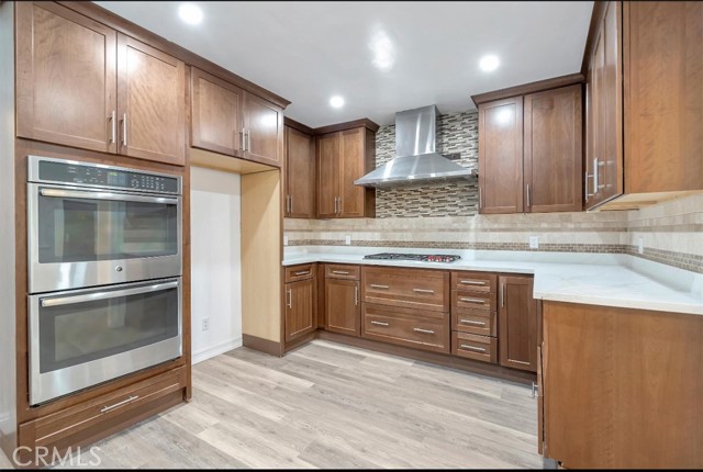 4034 W 63rd Street, Los Angeles CA: https://media.crmls.org/medias/e8c8264c-8157-4d26-9398-b0b064abf688.jpg