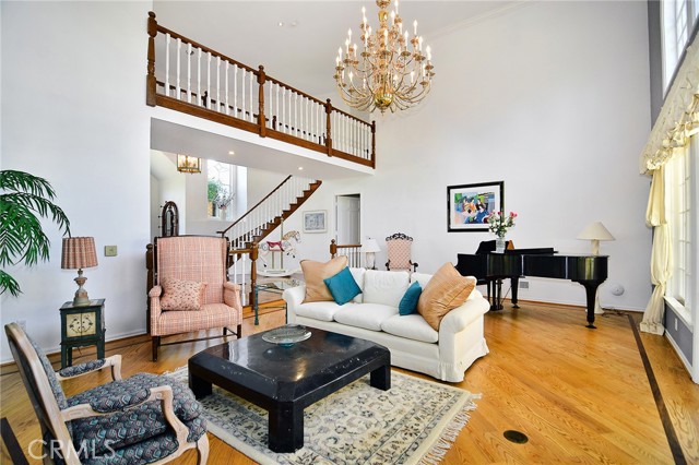 29360 Castlehill Drive, Agoura Hills CA: https://media.crmls.org/medias/e8c8d68f-5d99-46e3-968b-bee89fa00446.jpg