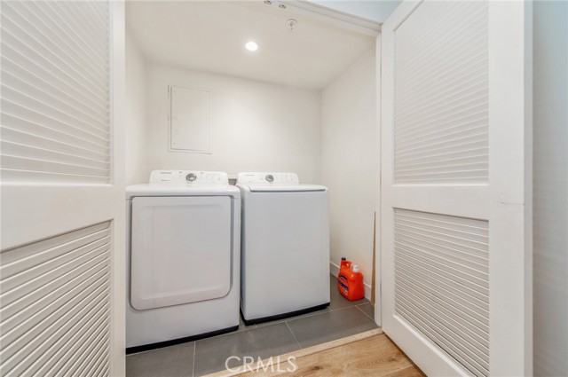 Detail Gallery Image 16 of 27 For 505 N Santa Anita #B,  Arcadia,  CA 91006 - 3 Beds | 3 Baths