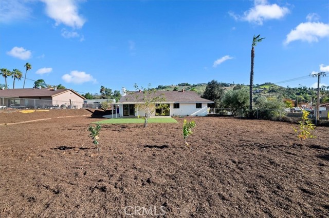 Detail Gallery Image 35 of 37 For 7695 Lakeside Dr, Jurupa Valley,  CA 92509 - 3 Beds | 2 Baths