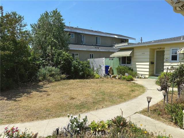 7135 Sultana Avenue, San Gabriel CA: https://media.crmls.org/medias/e8c99fdc-519a-49b3-a8cd-243f79e97bb1.jpg