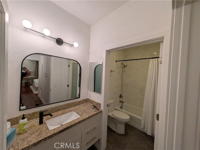 Detail Gallery Image 10 of 17 For 585 N Rossmore Ave #207,  Los Angeles,  CA 90004 - 1 Beds | 1 Baths