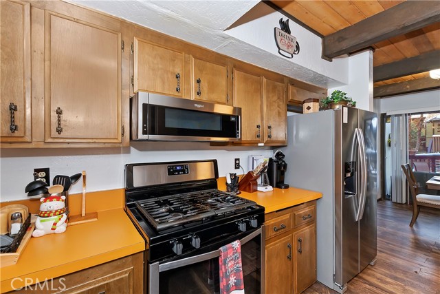 Detail Gallery Image 10 of 22 For 41935 Switzerland Dr #53,  Big Bear Lake,  CA 92315 - 2 Beds | 2 Baths