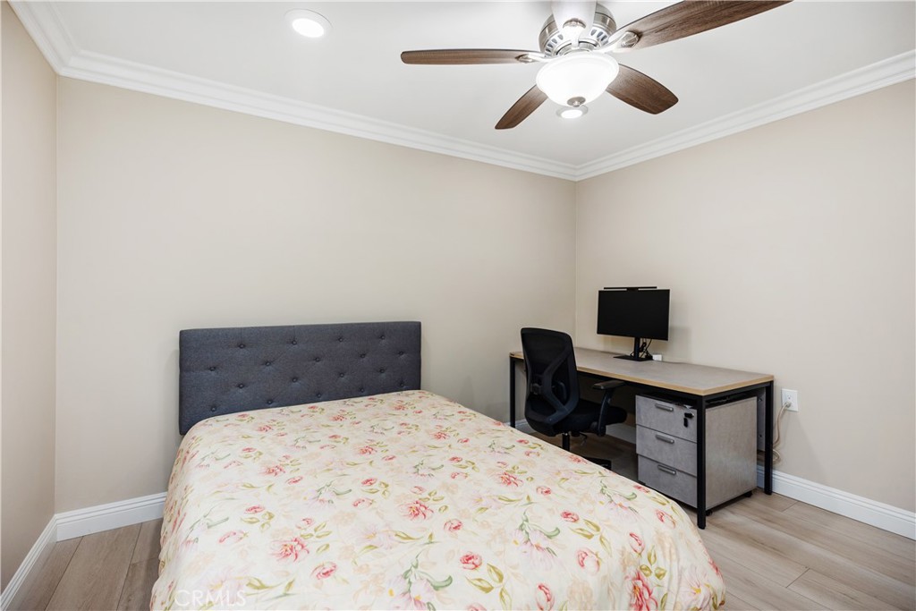 MLS #OC25250868 image #21