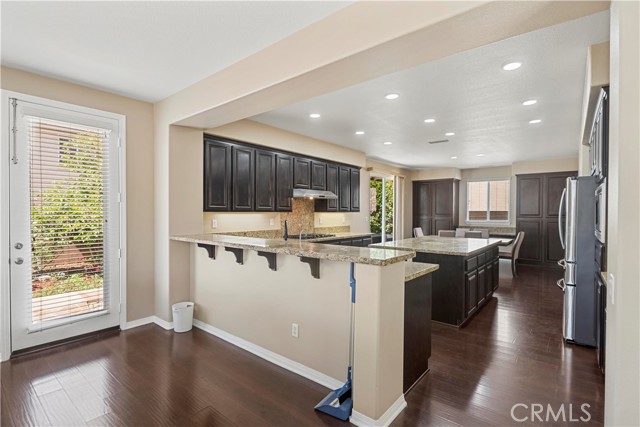 Detail Gallery Image 5 of 43 For 8319 Fiske Dr, Corona,  CA 92880 - 5 Beds | 3 Baths