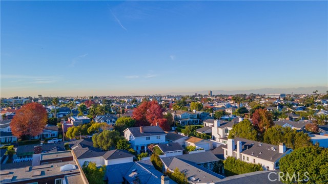 Detail Gallery Image 35 of 39 For 519 Santa Ana, Newport Beach,  CA 92663 - 4 Beds | 4/1 Baths