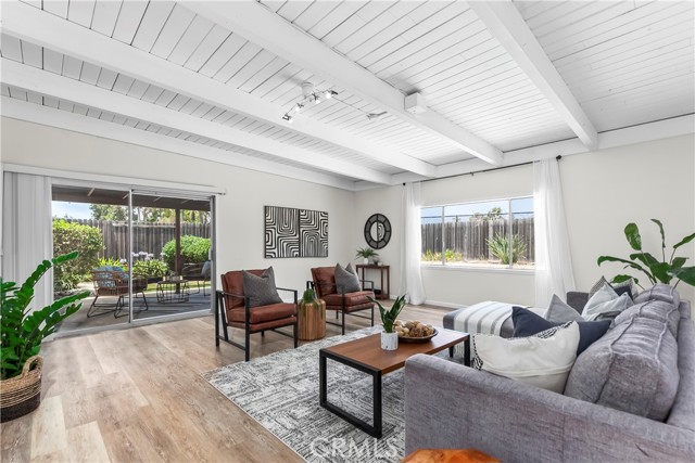 Detail Gallery Image 12 of 41 For 9006 Haveteur Way, San Diego,  CA 92123 - 3 Beds | 2 Baths