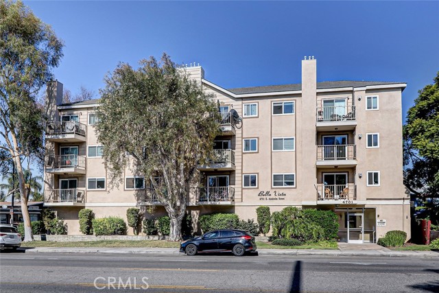 Detail Gallery Image 1 of 18 For 4701 E Anaheim St #204,  Long Beach,  CA 90804 - 2 Beds | 1 Baths