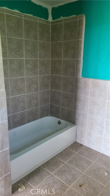 9176 Upper Lake Lucerne Road, Upper Lake CA: https://media.crmls.org/medias/e8cf2215-79ae-4aa3-aa9b-a1349eda55b6.jpg