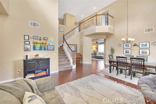 Detail Gallery Image 9 of 75 For 21516 Coral Rock Ln, Wildomar,  CA 92595 - 6 Beds | 3 Baths