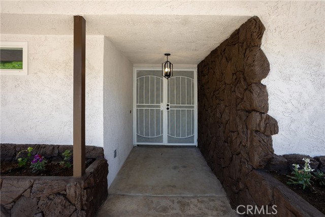 Detail Gallery Image 6 of 56 For 44750 Adobe Dr, Hemet,  CA 92544 - 3 Beds | 2/1 Baths