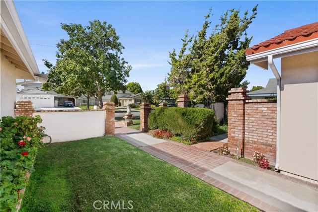 Detail Gallery Image 6 of 45 For 13192 Silver Birch, Tustin,  CA 92780 - 4 Beds | 3 Baths