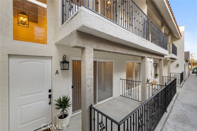 Detail Gallery Image 21 of 26 For 621 E Cedar a,  Burbank,  CA 91501 - 2 Beds | 1/1 Baths