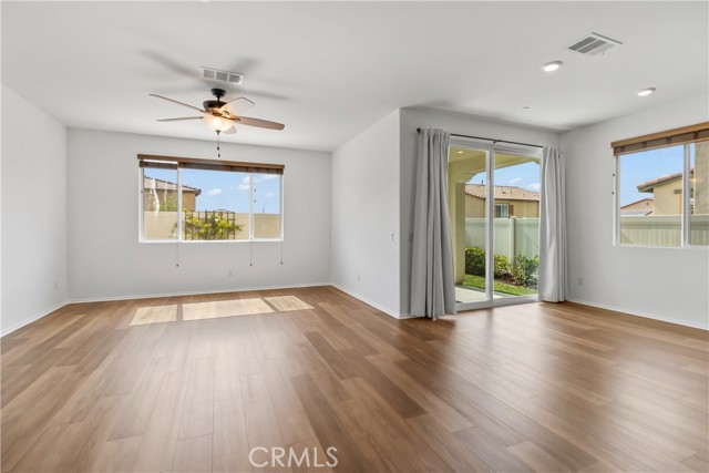 Detail Gallery Image 9 of 22 For 30255 Old Mill Rd, Menifee,  CA 92584 - 4 Beds | 2/1 Baths