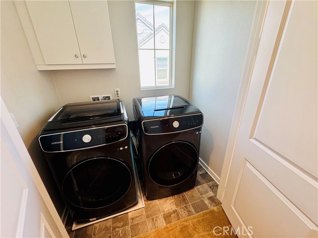 7457 Channel View Street, Chino CA: https://media.crmls.org/medias/e8d0bc48-901a-4597-b651-2fd254fdb26f.jpg