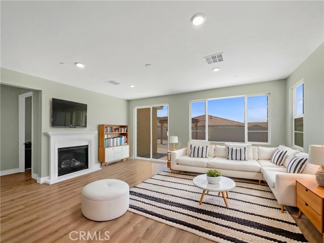 27117 Great Plains Court, Menifee CA: https://media.crmls.org/medias/e8d0d33e-e586-4bb0-b18f-1776b8e890c8.jpg