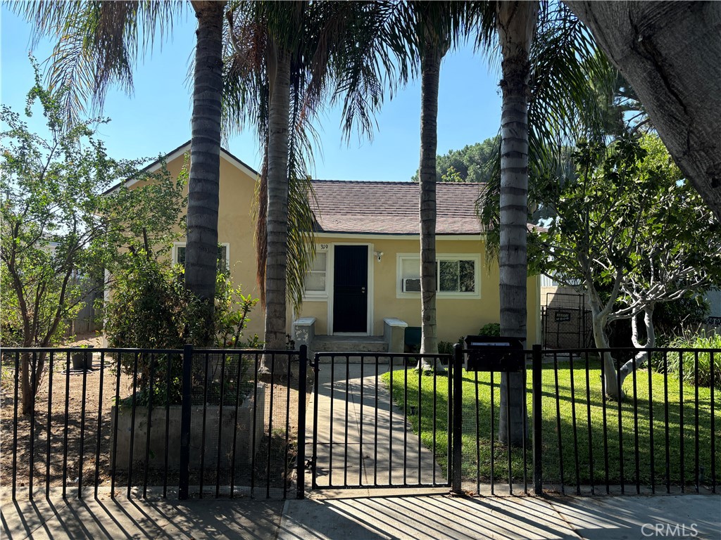 319 W Nevada Street
