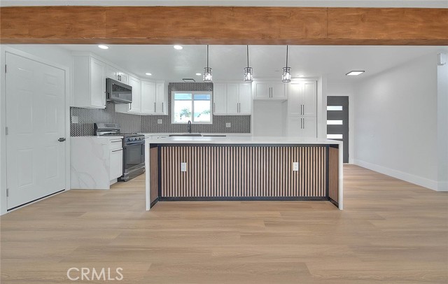 Detail Gallery Image 9 of 60 For 920 Coronado Dr, Redlands,  CA 92374 - 4 Beds | 2 Baths