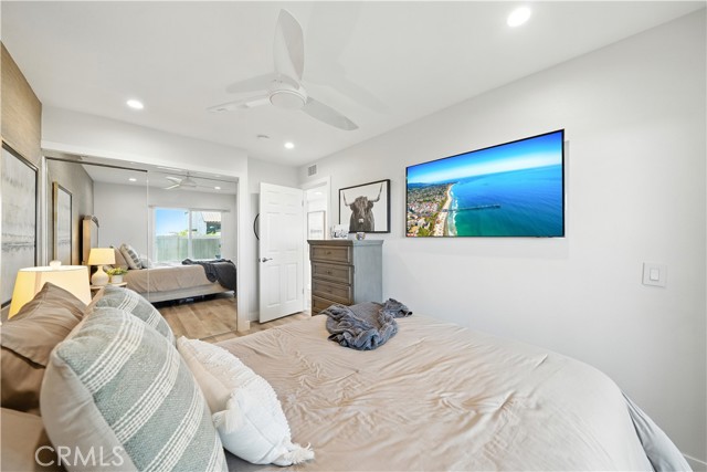 717 Calle Perlino, San Clemente CA: https://media.crmls.org/medias/e8d1a633-fc9a-41ab-9354-45f743ea22f4.jpg