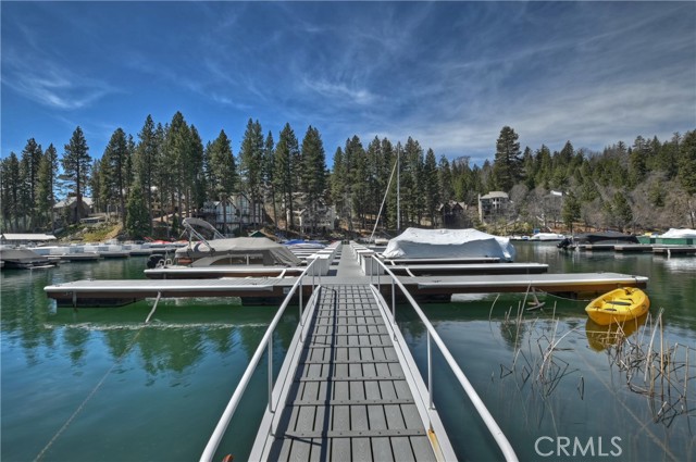 Detail Gallery Image 54 of 59 For 27657 Peninsula Dr #126,  Lake Arrowhead,  CA 92352 - 5 Beds | 3 Baths