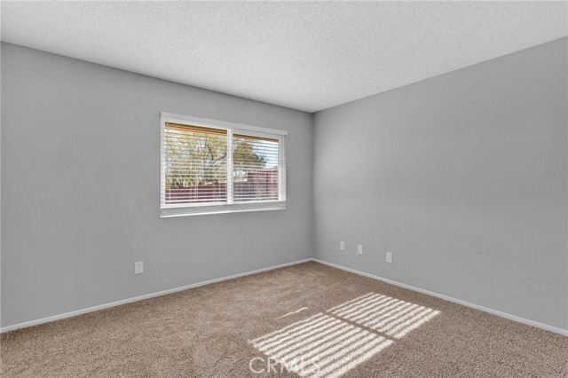 Detail Gallery Image 19 of 49 For 12710 Santa Anita, Victorville,  CA 92395 - 4 Beds | 2 Baths