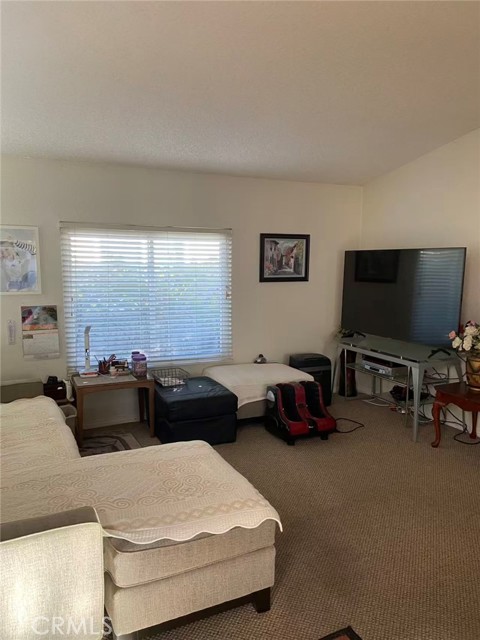 Detail Gallery Image 12 of 13 For 31928 Cinnabar, Castaic,  CA 91384 - 3 Beds | 2 Baths