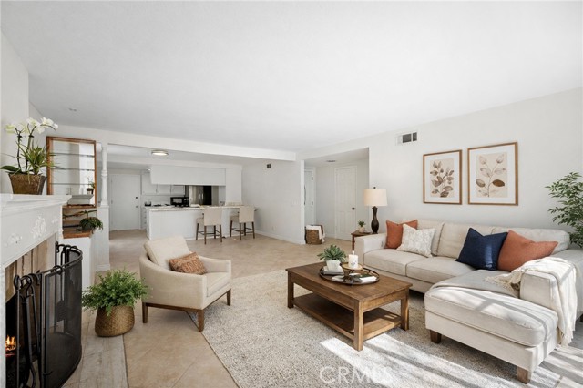 Detail Gallery Image 11 of 34 For 24192 Birdrock, Lake Forest,  CA 92630 - 3 Beds | 2/2 Baths