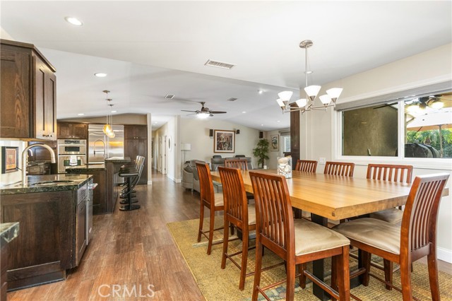 Detail Gallery Image 13 of 33 For 3165 Bermuda Dr, Costa Mesa,  CA 92626 - 3 Beds | 2 Baths