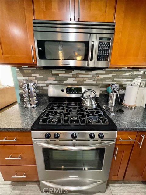 Detail Gallery Image 30 of 36 For 27503 Dandelion Ct, Temecula,  CA 92591 - 3 Beds | 2/1 Baths